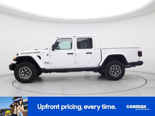 White 2025 Jeep Gladiator Rubicon X