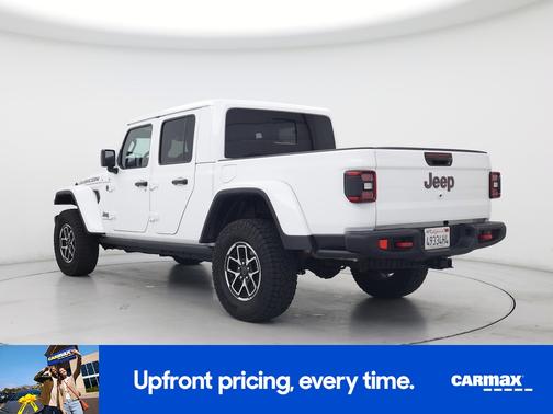 White 2025 Jeep Gladiator Rubicon X