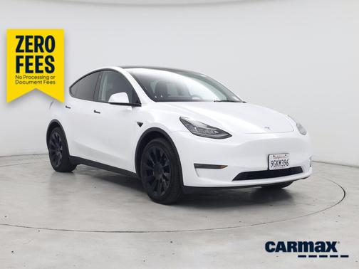 White 2023 Tesla Model Y