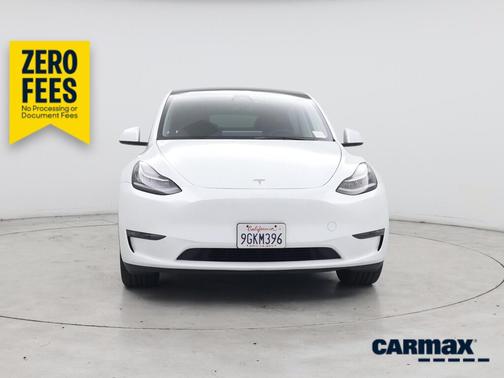 White 2023 Tesla Model Y