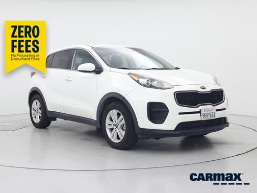 White 2018 Kia Sportage LX