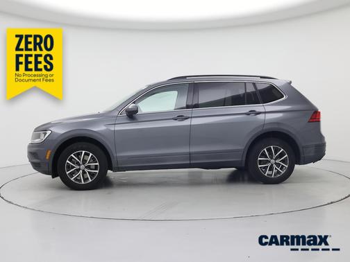 Gray 2019 Volkswagen Tiguan SE