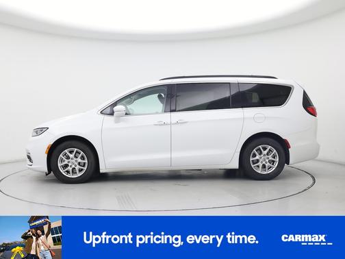 White 2022 Chrysler Pacifica Touring L