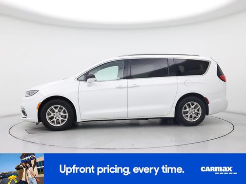 White 2021 Chrysler Pacifica Touring L
