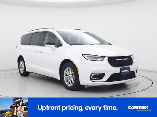White 2021 Chrysler Pacifica Touring L
