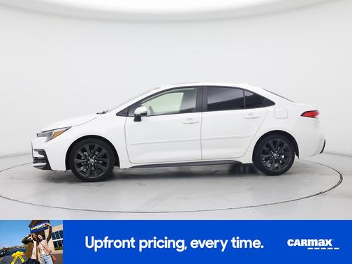 White 2025 Toyota Corolla SE