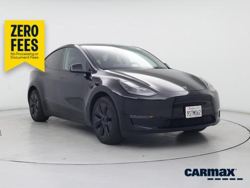 Black 2025 Tesla Model Y Long Range