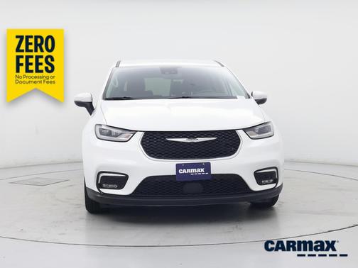 White 2023 Chrysler Pacifica Touring L