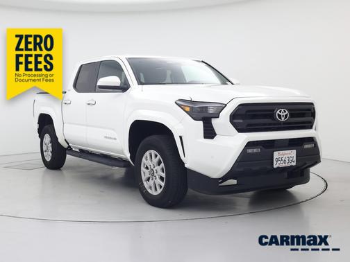 White 2024 Toyota Tacoma SR5
