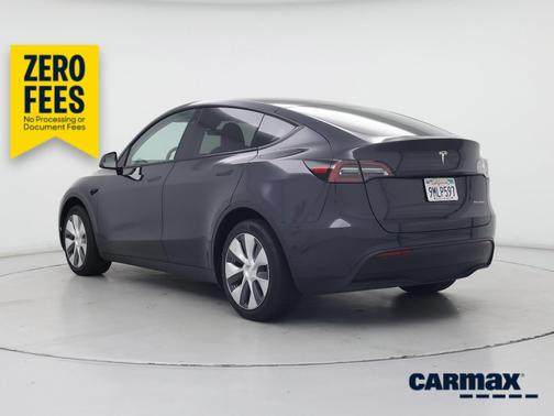 Gray 2024 Tesla Model Y Long Range