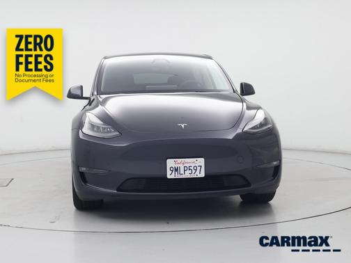 Gray 2024 Tesla Model Y Long Range