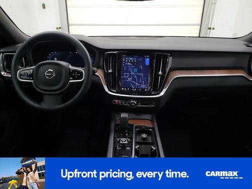 2023 Volvo S60 B5 Plus Black Edition