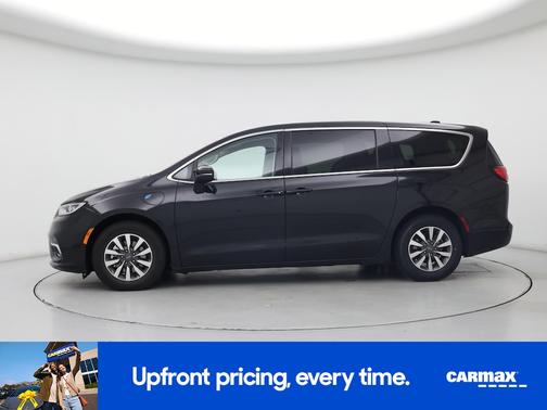 Black 2023 Chrysler Pacifica Hybrid Touring L