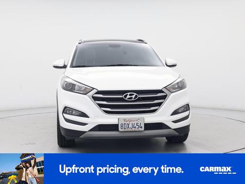 White 2018 Hyundai TUCSON Value