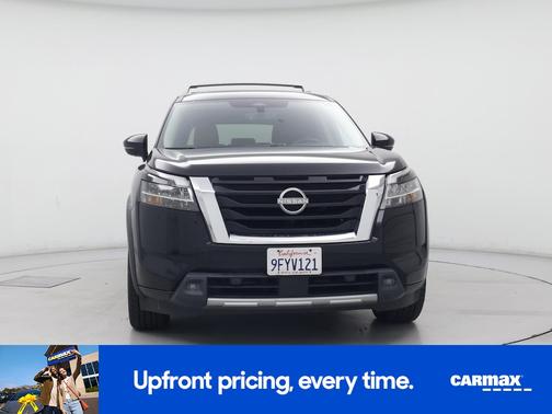 Black 2023 Nissan Pathfinder Platinum