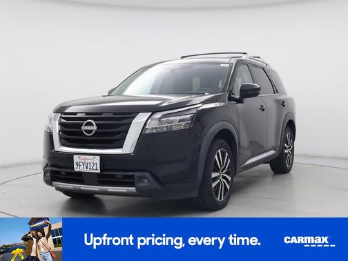 Black 2023 Nissan Pathfinder Platinum
