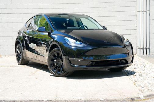 Solid Black 2022 Tesla Model Y Long Range Dual Motor All-Wheel Drive