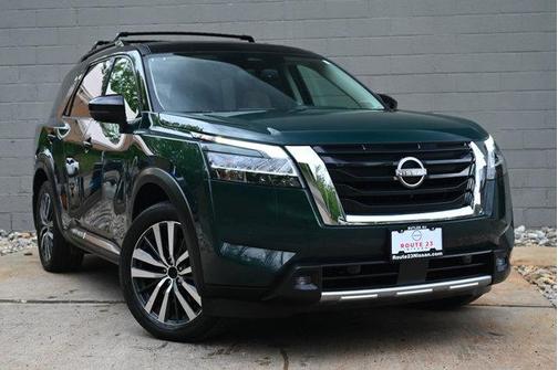 2022 Nissan Pathfinder Platinum 4WD