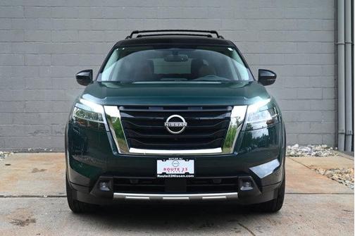 2022 Nissan Pathfinder Platinum 4WD