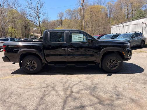 Super Black 2026 Nissan Frontier PRO-4X