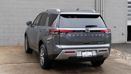 2025 Nissan Pathfinder SL 4WD