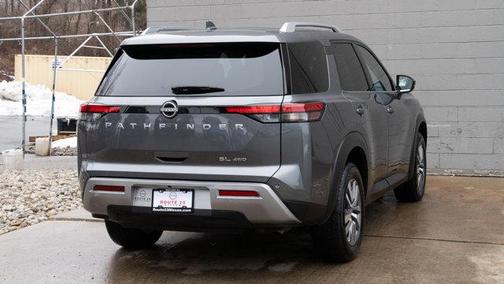 2025 Nissan Pathfinder SL 4WD
