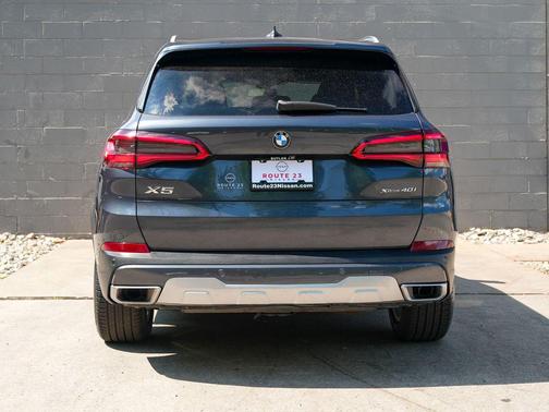 Arctic Gray Metallic 2019 BMW X5 xDrive40i