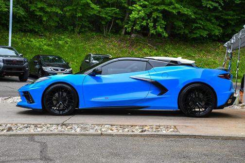 Rapid Blue 2023 Chevrolet Corvette Stingray w/1LT