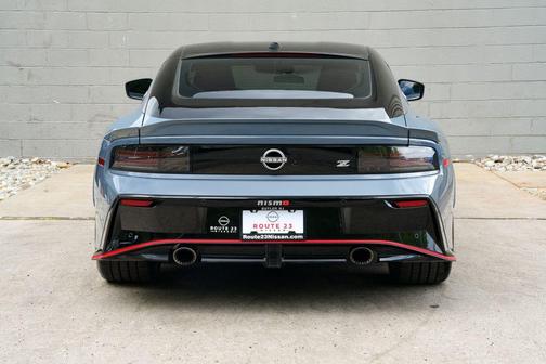 Stealth Gray/Super Black 2024 Nissan Z NISMO Auto