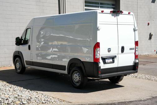 Bright White Clearcoat 2025 RAM ProMaster 2500 Tradesman