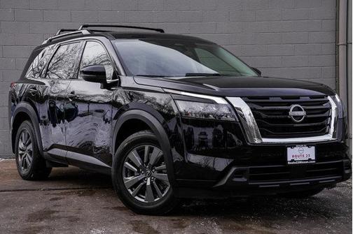 2024 Nissan Pathfinder SV 4WD