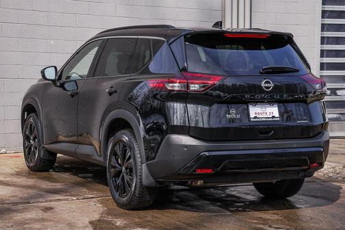 Super Black 2023 Nissan Rogue SV