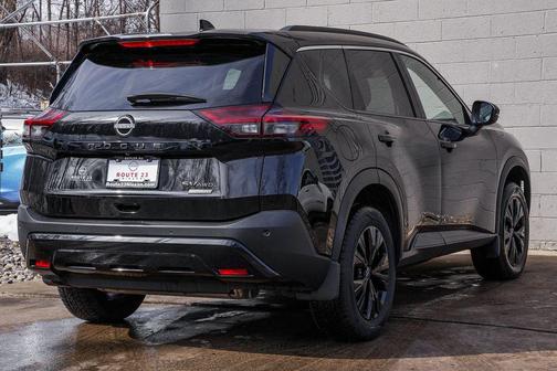 Super Black 2023 Nissan Rogue SV