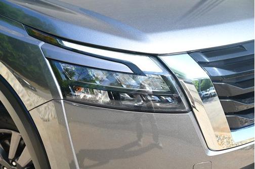 2023 Nissan Pathfinder SV 4WD