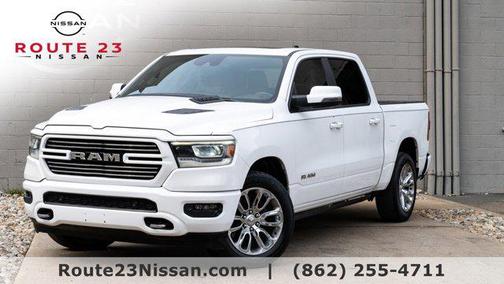 Bright White Clearcoat 2023 RAM 1500 Laramie