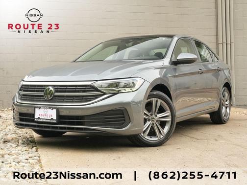 Platinum Gray Metallic 2024 Volkswagen Jetta 1.5T SE