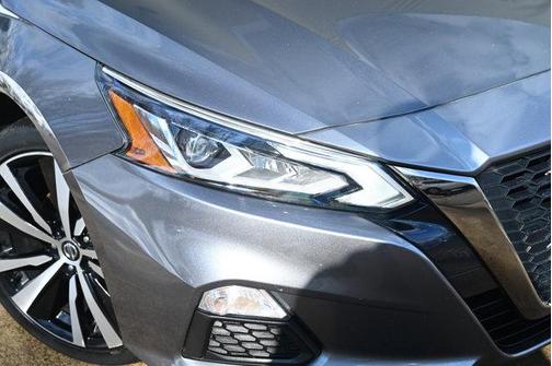 2022 Nissan Altima SR Intelligent AWD