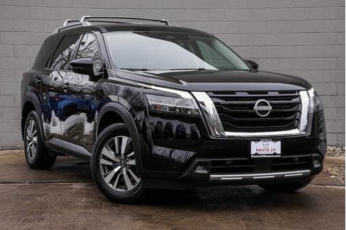 2024 Nissan Pathfinder SL 4WD