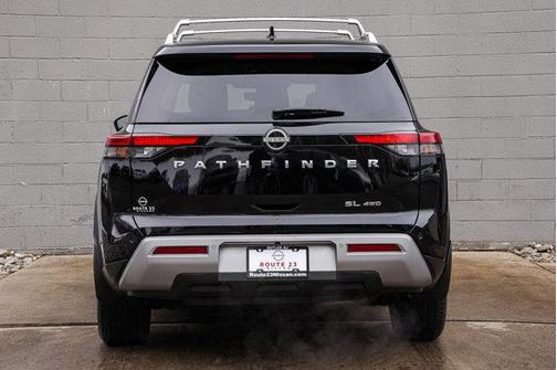 2024 Nissan Pathfinder SL 4WD