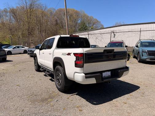 Glacier White 2026 Nissan Frontier PRO-4X