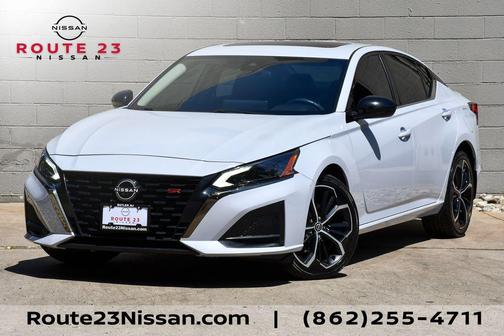 Gray Sky Pearl 2024 Nissan Altima SR Intelligent AWD