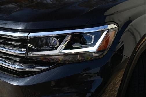 2021 Volkswagen Atlas Cross Sport 3.6L V6 SE w/Technology R-Line