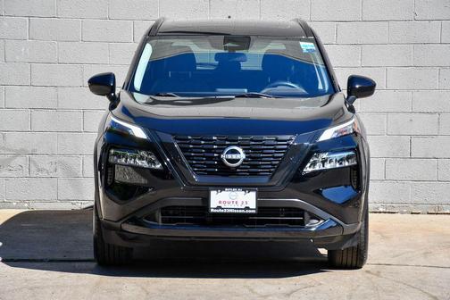 Super Black 2023 Nissan Rogue SV