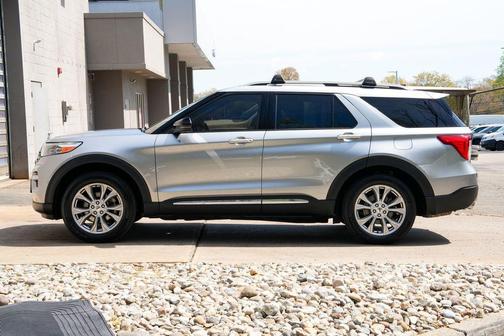 Iconic Silver Metallic 2021 Ford Explorer Limited