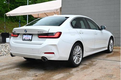 2024 BMW 330 i xDrive