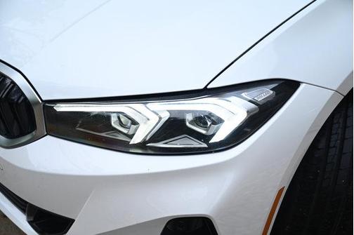 2024 BMW 330 i xDrive