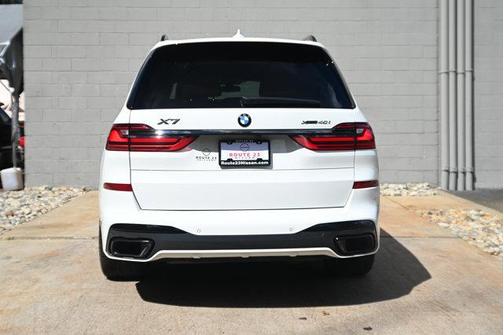2022 BMW X7 xDrive40i