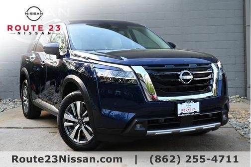 2022 Nissan Pathfinder SL 4WD