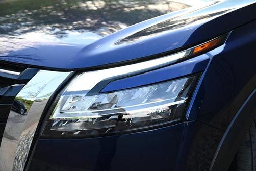 2022 Nissan Pathfinder SL 4WD