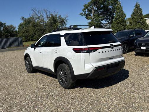 2025 Nissan Pathfinder SV 4WD